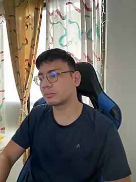 marcuswildx online show from December 4, 12:03 pm