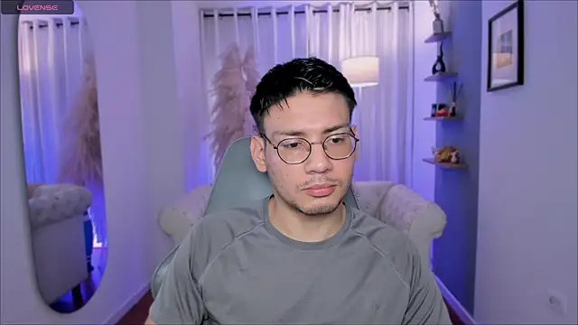 marcuswildx online show from December 22, 5:10 pm