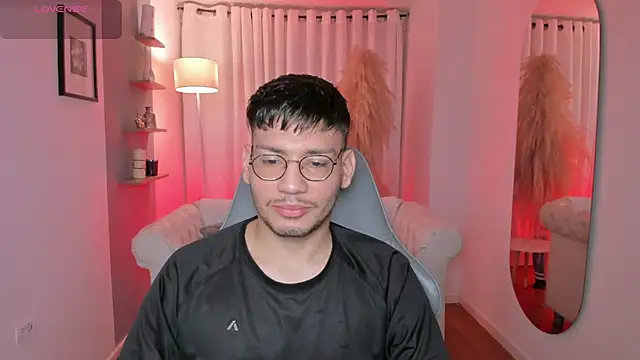 marcuswildx online show from March 31, 11:54 am