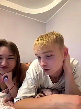 Snapshot of LinChka5789 chatting on October 15, 2:28 pm LinChka5789 online show from October 15, 2:28 pm