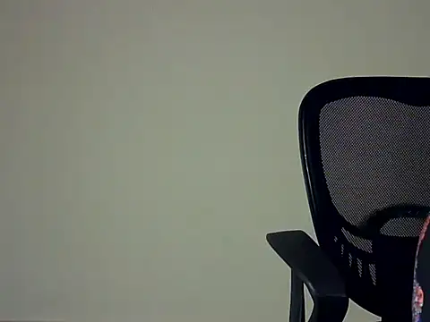 Aaliya02 online show from November 12, 9:32 am