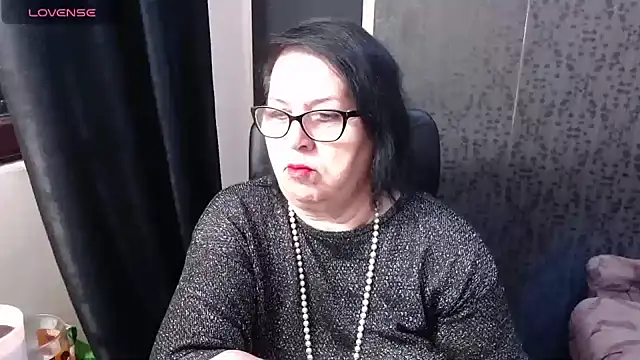 MissSanjanne online show from May 18, 2:29 am