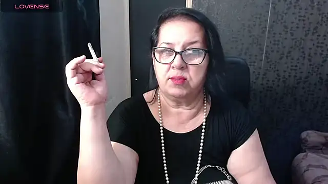 MissSanjanne online show from May 18, 7:31 pm