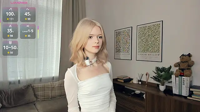 LaureMestler online show from November 20, 7:41 am