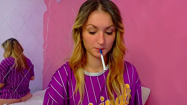 Anaayss  online show from October 17, 4:59 am