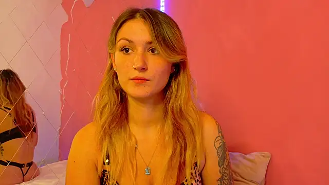 Anaayss  online show from October 21, 4:35 am