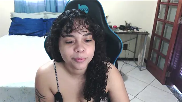 sweetamy326 online show from May 2, 12:43 pm