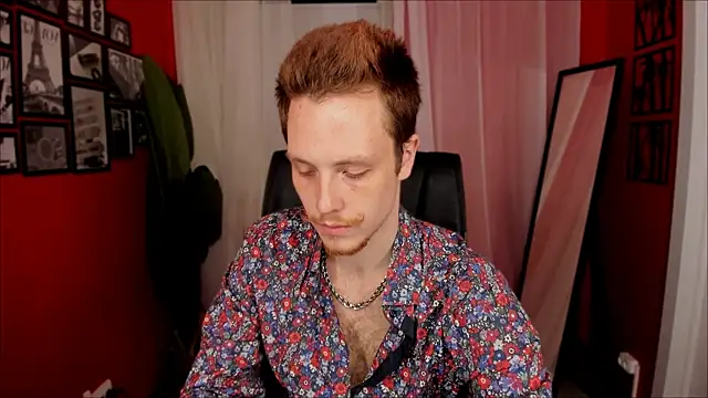 LeoMooree online show from November 3, 4:08 pm