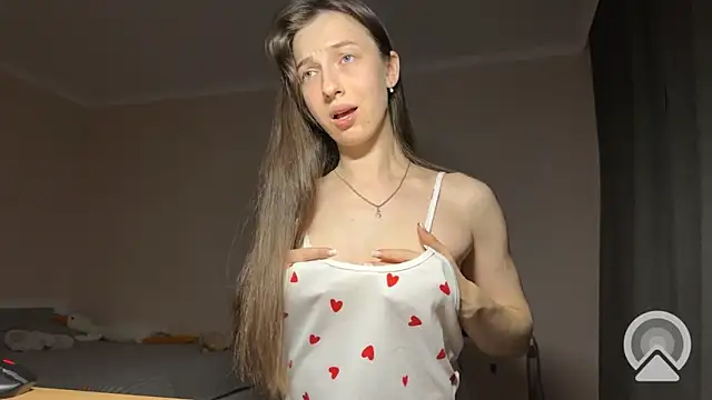 Snapshot of Prettyyy_Angel chatting on November 29, 5:38 pm Prettyyy Angel online show from November 29, 5:38 pm