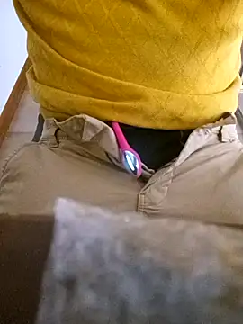 Snapshot of prismia chatting on October 10, 8:24 am prismia online show from October 10, 8:24 am