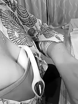 Snapshot of prismia chatting on October 12, 6:29 pm prismia online show from October 12, 6:29 pm