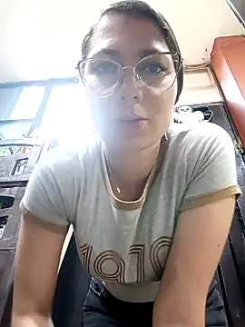 Mia-love-03 online show from October 17, 8:11 pm