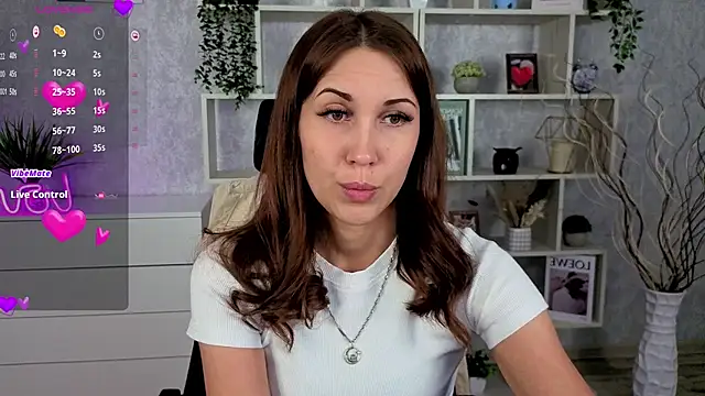 DreamVelour online show from October 24, 9:44 pm