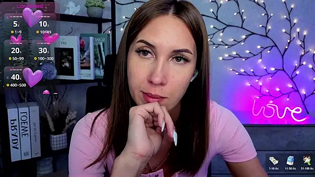 DreamVelour online show from July 1, 7:24 pm