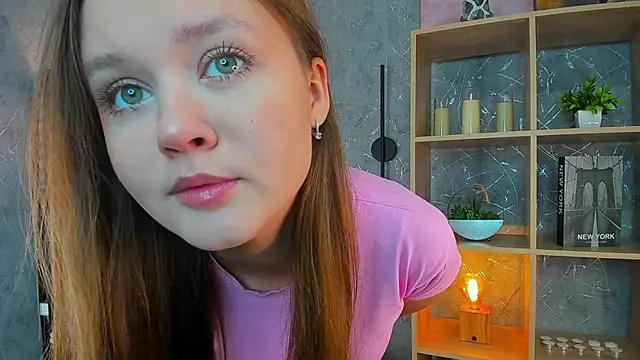 Snapshot of ElenoreReth chatting on October 28, 1:31 am ElenoreReth online show from October 28, 1:31 am