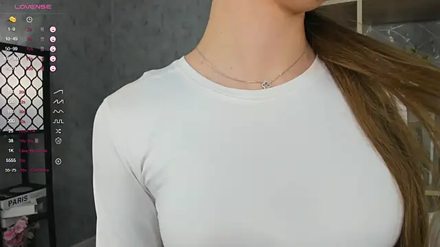 Snapshot of ElenoreReth chatting on November 23, 1:27 am ElenoreReth online show from November 23, 1:27 am