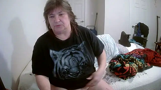 Snapshot of Buggy1965 chatting on May 16, 1:21 pm Buggy1965 online show from May 16, 1:21 pm