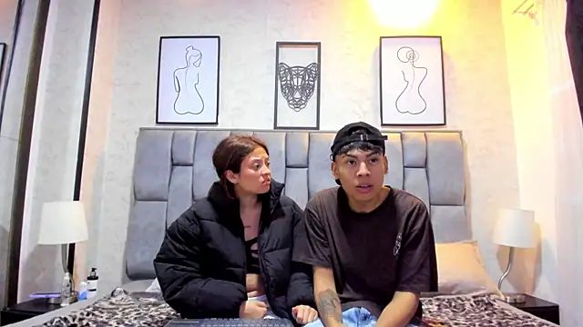 Willow Pearl online show from October 14, 11:55 am