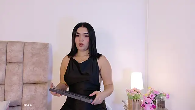 Snapshot of LunaOcampo_ chatting on November 28, 7:27 pm LunaOcampo online show from November 28, 7:27 pm