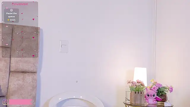 Snapshot of LunaOcampo_ chatting on December 3, 8:07 pm LunaOcampo online show from December 3, 8:07 pm