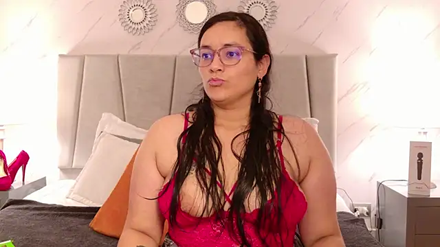 Michell Monet online show from May 1, 11:48 am