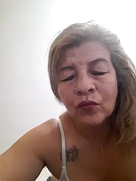 Snapshot of Abby-Blonde chatting on October 8, 4:43 am Abby-Blonde online show from October 8, 4:43 am