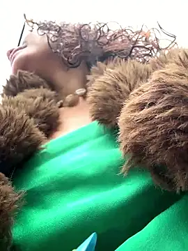 PrettyLia online show from February 23, 3:20 pm