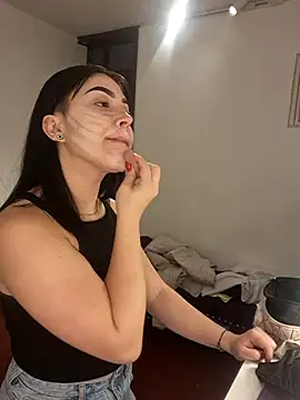 Snapshot of Zafira_ chatting on November 15, 11:29 am Zafira online show from November 15, 11:29 am