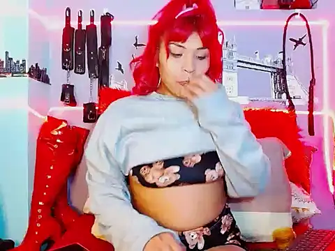 Snapshot of mylygrey chatting on November 29, 2:14 am mylygrey online show from November 29, 2:14 am