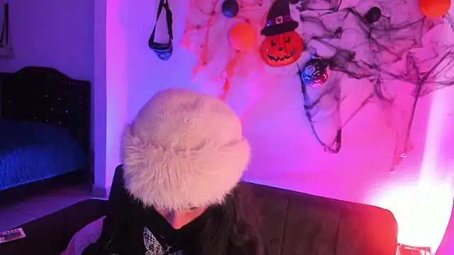 kitty  chs online show from November 11, 1:55 pm