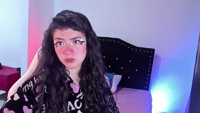 Snapshot of kitty__chs chatting on December 18, 11:27 am kitty chs online show from December 18, 11:27 am