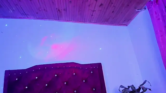 Snapshot of kitty__chs chatting on February 13, 3:08 pm kitty chs online show from February 13, 3:08 pm