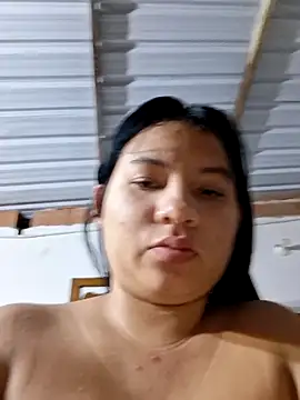 hot-mom22 online show from April 24, 10:18 am