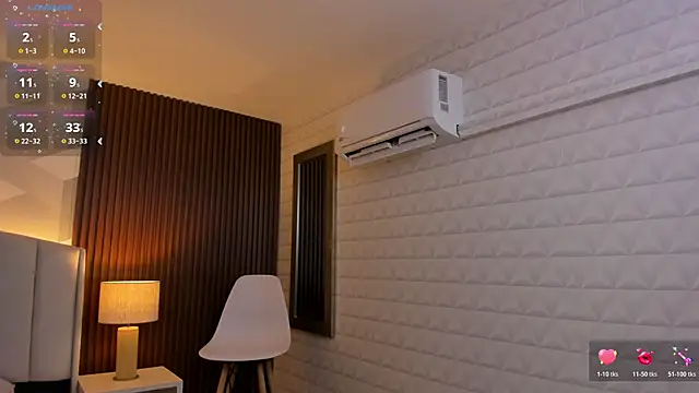 Snapshot of Bunny_boobs__ chatting on November 14, 1:26 am Bunny boobs online show from November 14, 1:26 am