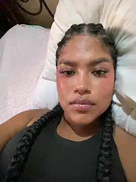 miiabrown18 online show from November 2, 9:28 pm