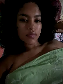 miiabrown18 online show from November 23, 9:09 am