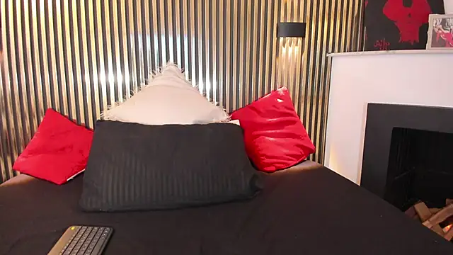 Snapshot of Lilith_Bonnet chatting on October 11, 5:44 pm Lilith Bonnet online show from October 11, 5:44 pm