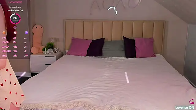 Berta Kelly online show from June 14, 2:24 am