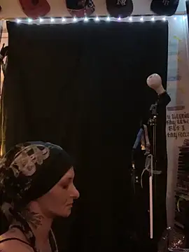 blondebarbiebae online show from October 2, 4:03 pm