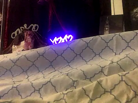 Snapshot of blondebarbiebae chatting on October 28, 8:07 am blondebarbiebae online show from October 28, 8:07 am