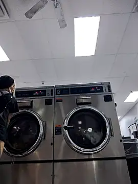 Snapshot of blondebarbiebae chatting on November 16, 9:15 am blondebarbiebae online show from November 16, 9:15 am