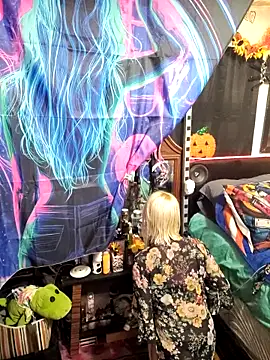 Snapshot of blondebarbiebae chatting on November 20, 10:20 pm blondebarbiebae online show from November 20, 10:20 pm