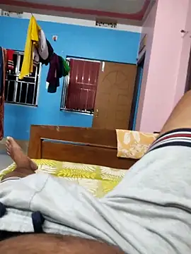 Snapshot of only_woman chatting on December 19, 12:56 pm only woman online show from December 19, 12:56 pm