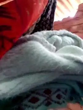 Snapshot of Cuty_kinjal chatting on December 15, 9:02 am Cuty kinjal online show from December 15, 9:02 am