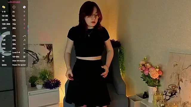 NyamNyamNyammm online show from October 12, 3:00 pm