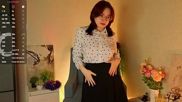 NyamNyamNyammm online show from October 13, 3:01 pm