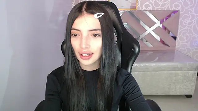 Snapshot of cynthia_ch chatting on October 10, 3:49 am cynthia ch online show from October 10, 3:49 am