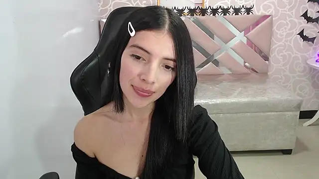 Snapshot of cynthia_ch chatting on October 28, 3:32 am cynthia ch online show from October 28, 3:32 am