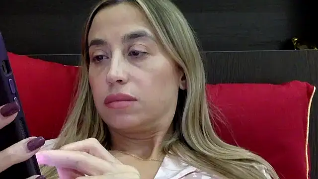 Snapshot of Jeyvaris chatting on October 29, 10:00 pm Jeyvaris online show from October 29, 10:00 pm