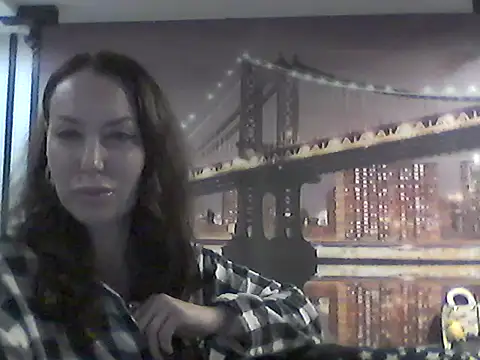 Snapshot of Selirine chatting on October 16, 8:37 am Selirine online show from October 16, 8:37 am